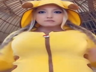 Imettäville blondi punokset letit pikachu imee & spits maito päällä valtava koekäytössä terhakka päällä dildoja snapchat likainen elokuva näyttelyissä