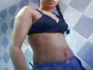 Desi sweetheart strips her dresses in hajathana (new)