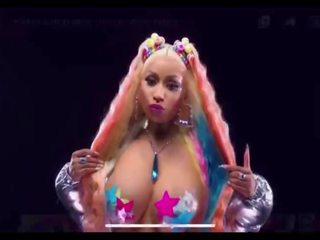 Nicki minaj boezem jiggle