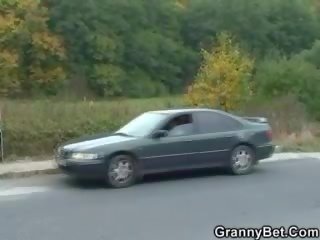 Granny whore is picked up and fucked